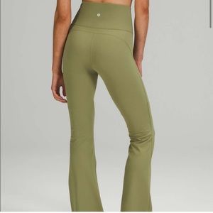 Lululemon Groove Super-High-Rise Flared Pant in Bronze Green